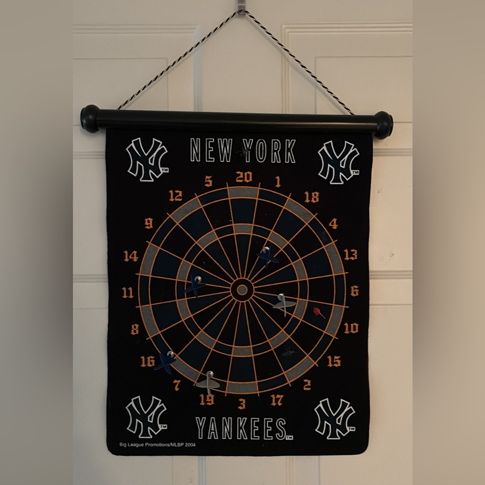 New York Yankees Black and Orange Wall Tapestry